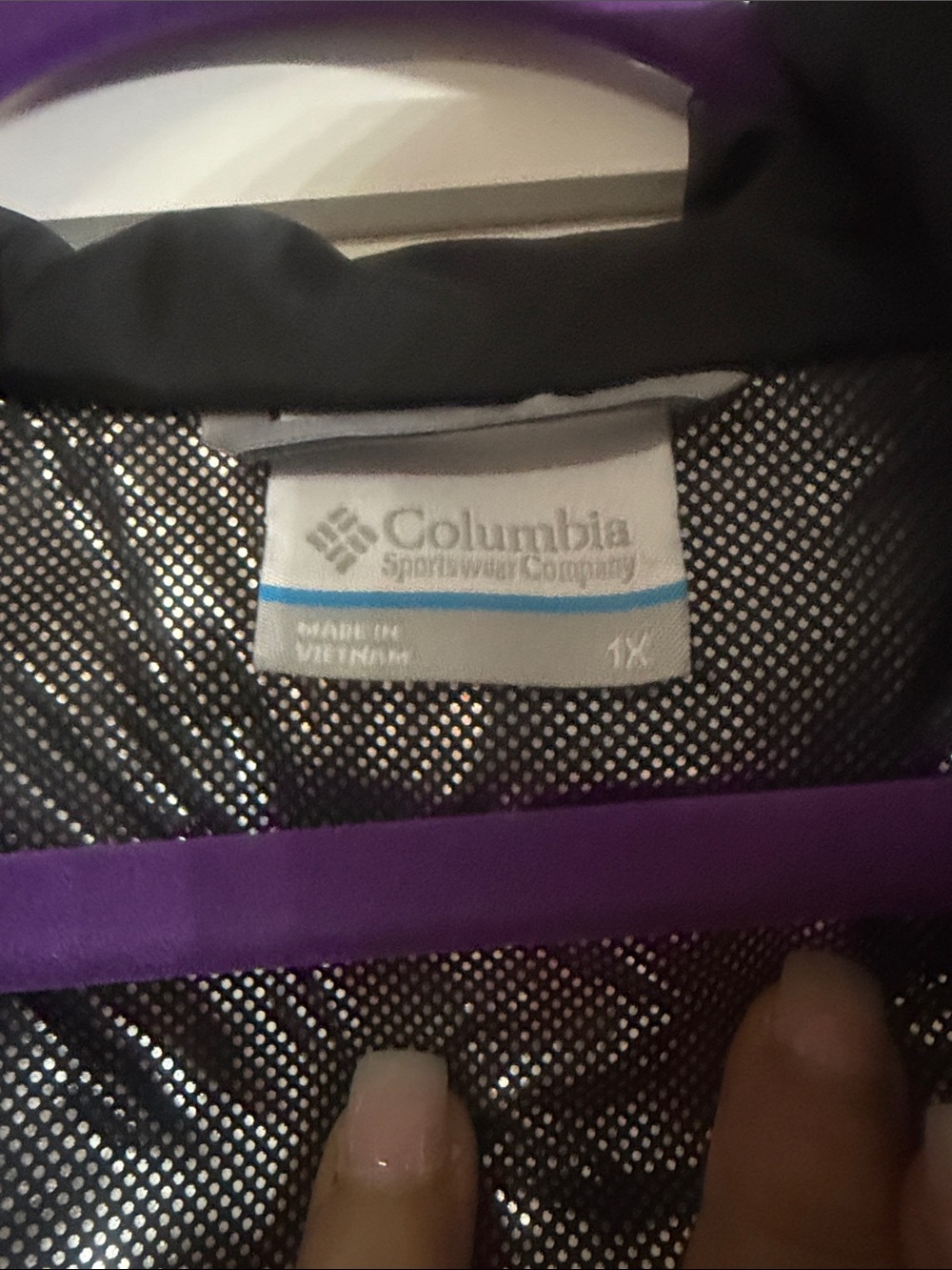 Columbia Black hooded insulated Quilted Vest - Picture 2 of 7